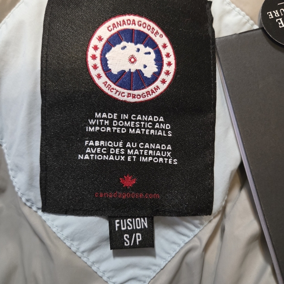 Canada Goose Pale Blue Quilted Hooded Puffer Jacket S - Picture 14 of 14